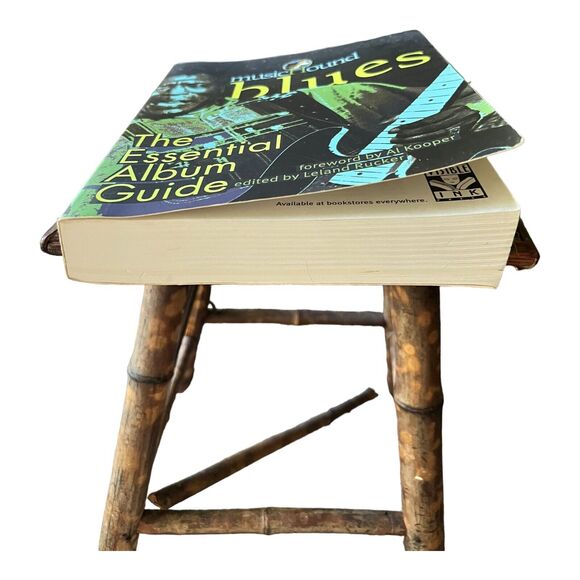 MusicHound Blues: The Essential Album Guide by Schuller, Tim - Picture 3 of 8